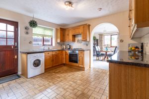 Kitchen- click for photo gallery